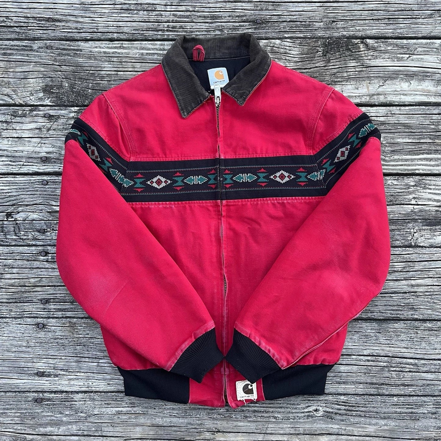 vintage 90’s carhartt j77 red aztec santa fe jacket in red size medium